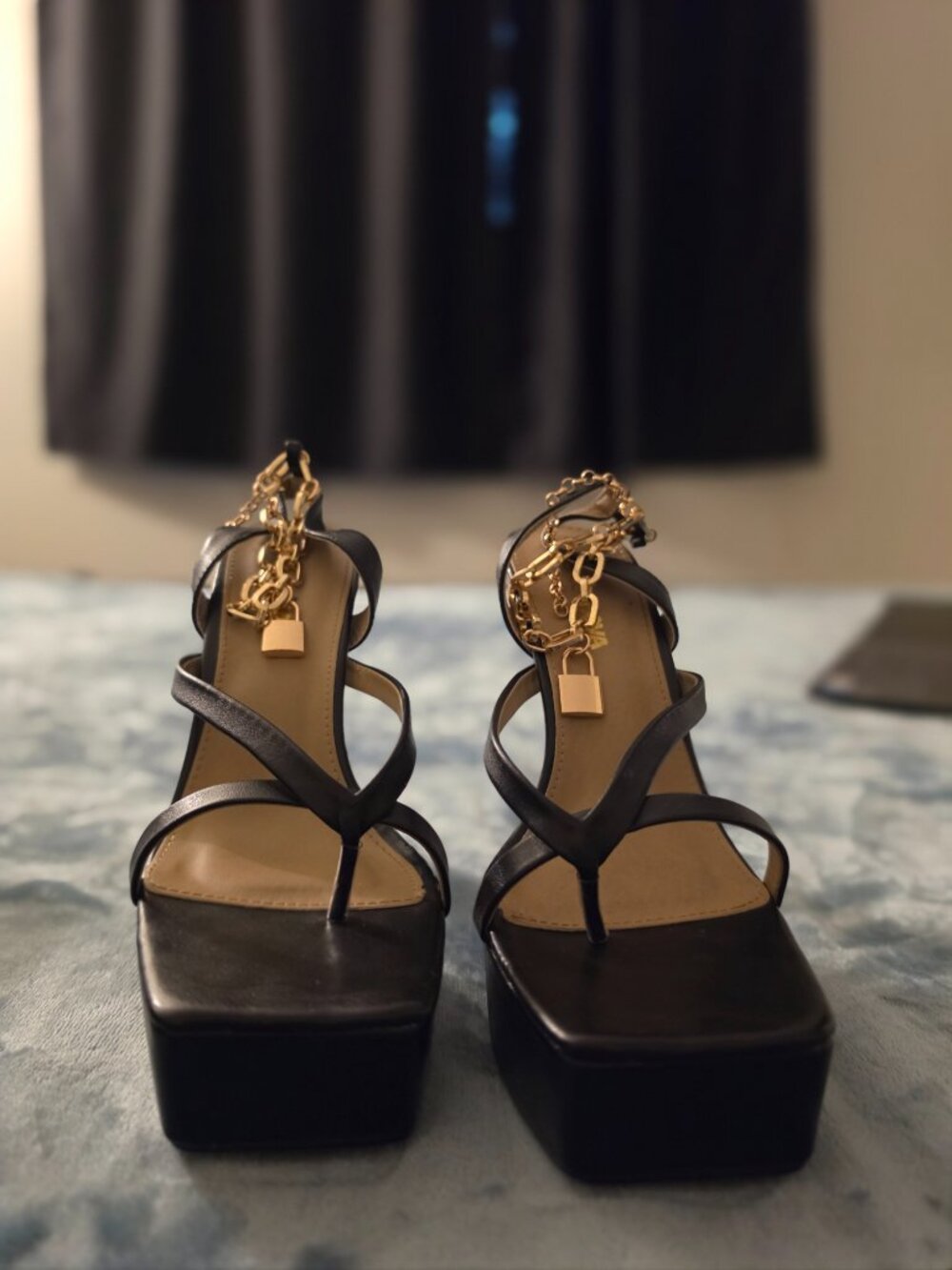 Stand My Ground Platform Heels - Picture 4 of 6
